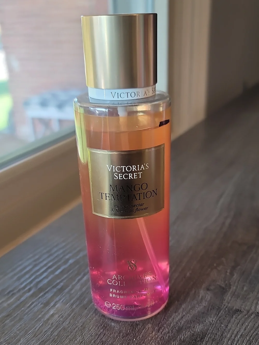 Victoria's Secret Mango Temptation Fragrance